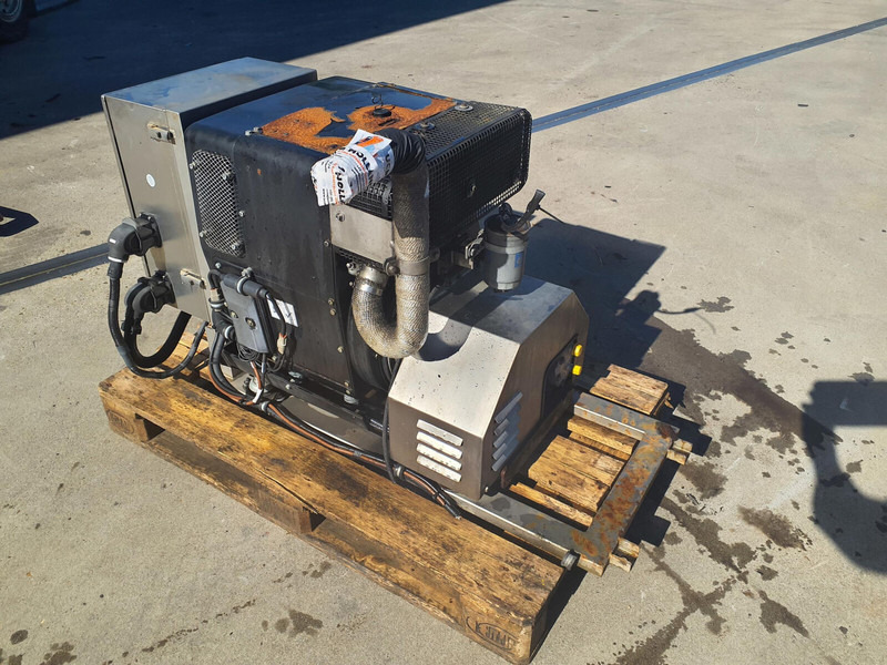 Hatz GMK 6400 Hatz engine FHZXL.722M90 - Engine for Crane: picture 3 Hatz GMK 6400 Hatz engine FHZXL.722M90 - Engine for Crane: picture 3