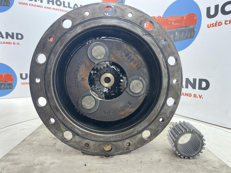 Kessler+CO LTM 1090 planetary gear 22-25-74-40-46-3pl-H136 - Suspension for Crane: picture 5 Kessler+CO LTM 1090 planetary gear 22-25-74-40-46-3pl-H136 - Suspension for Crane: picture 5