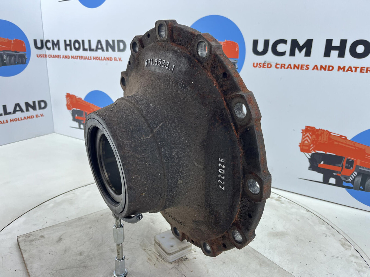Krupp KMK 3045 Megatrak wheel hub - Wheel hub for Crane: picture 3 Krupp KMK 3045 Megatrak wheel hub - Wheel hub for Crane: picture 3