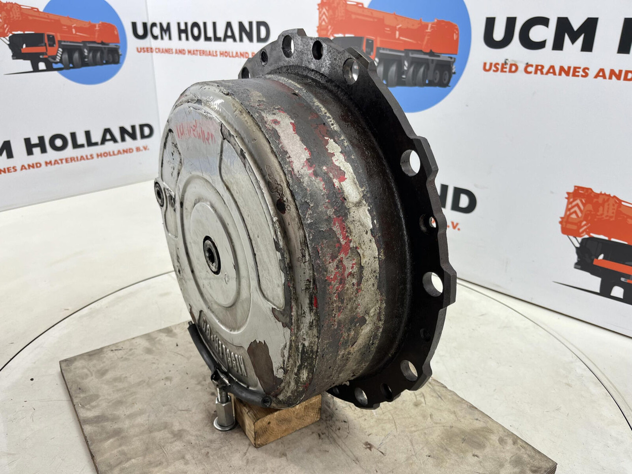 Krupp KMK 3050 planetary gear 12-23-60-34-3pl-H135-46 - Final drive for Mobile crane: picture 2 Krupp KMK 3050 planetary gear 12-23-60-34-3pl-H135-46 - Final drive for Mobile crane: picture 2