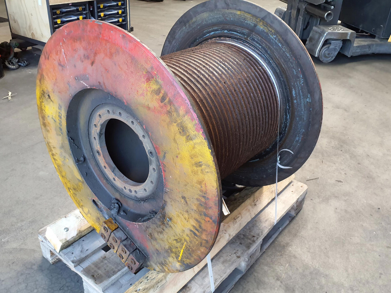 Krupp KMK 6160 7250 winch - Winch for Mobile crane: picture 3 Krupp KMK 6160 7250 winch - Winch for Mobile crane: picture 3