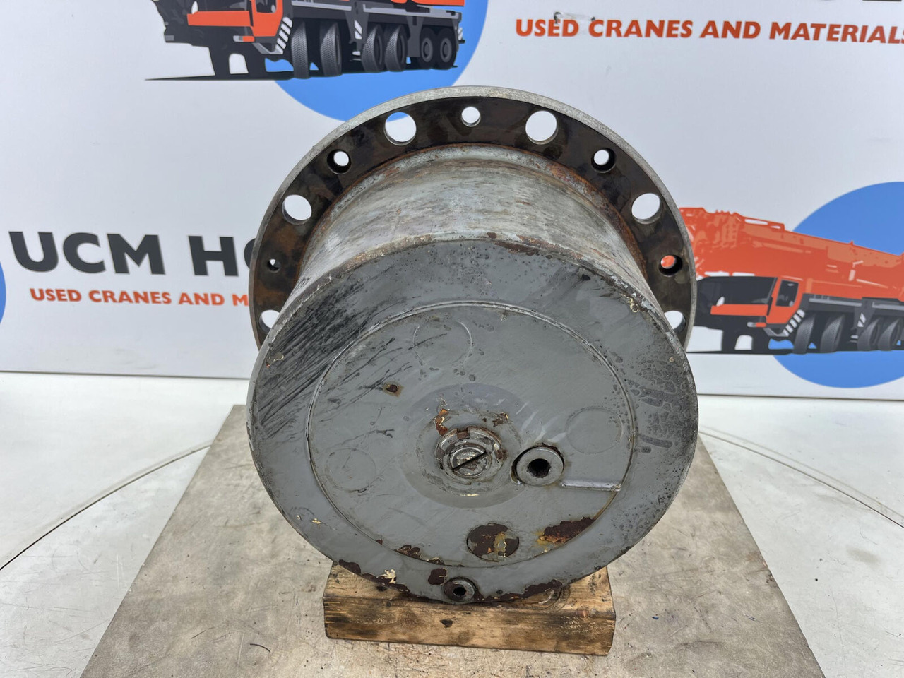 Krupp KMK 8350 planetary gear 22-25-74-40-4pl-H185-46 - Final drive for Mobile crane: picture 1 Krupp KMK 8350 planetary gear 22-25-74-40-4pl-H185-46 - Final drive for Mobile crane: picture 1