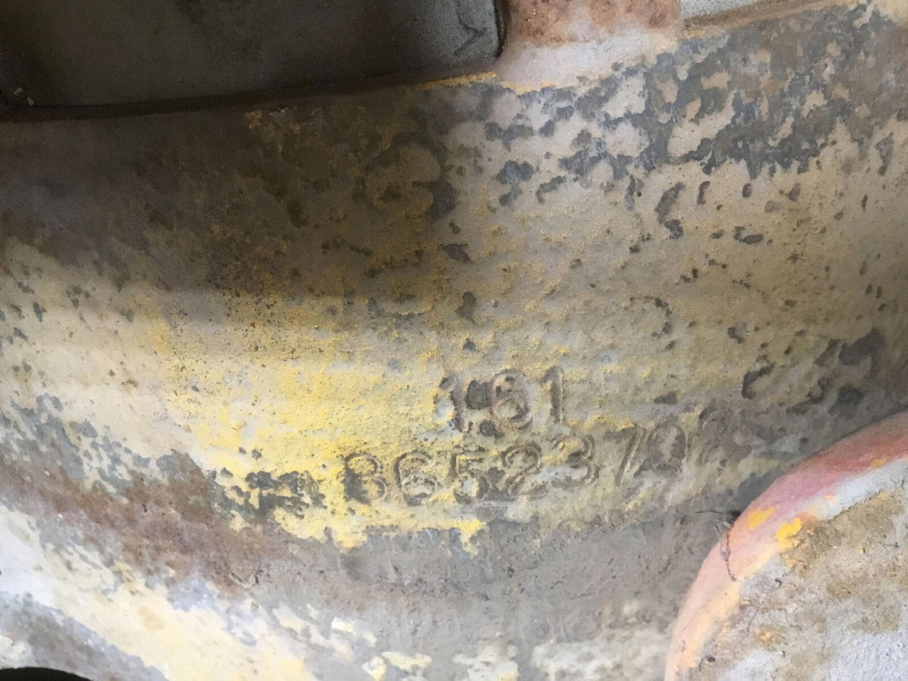 Liebherr LTM 1040-2.1 telescopic cylinder - Hydraulic cylinder for Mobile crane: picture 3 Liebherr LTM 1040-2.1 telescopic cylinder - Hydraulic cylinder for Mobile crane: picture 3