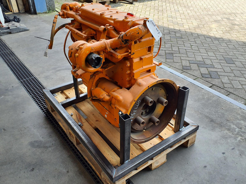 Mercedes-Benz HC 340 engine Mercedes OM 352 A - Engine for Crane: picture 1 Mercedes-Benz HC 340 engine Mercedes OM 352 A - Engine for Crane: picture 1
