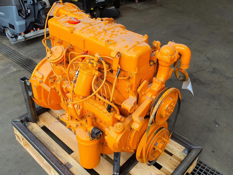 Mercedes-Benz HC 340 engine Mercedes OM 352 A - Engine for Crane: picture 3 Mercedes-Benz HC 340 engine Mercedes OM 352 A - Engine for Crane: picture 3