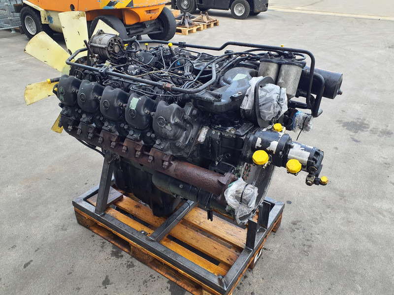 Mercedes-Benz LTM 1060 engine Mercedes-Benz OM 423 - Engine for Crane: picture 4 Mercedes-Benz LTM 1060 engine Mercedes-Benz OM 423 - Engine for Crane: picture 4