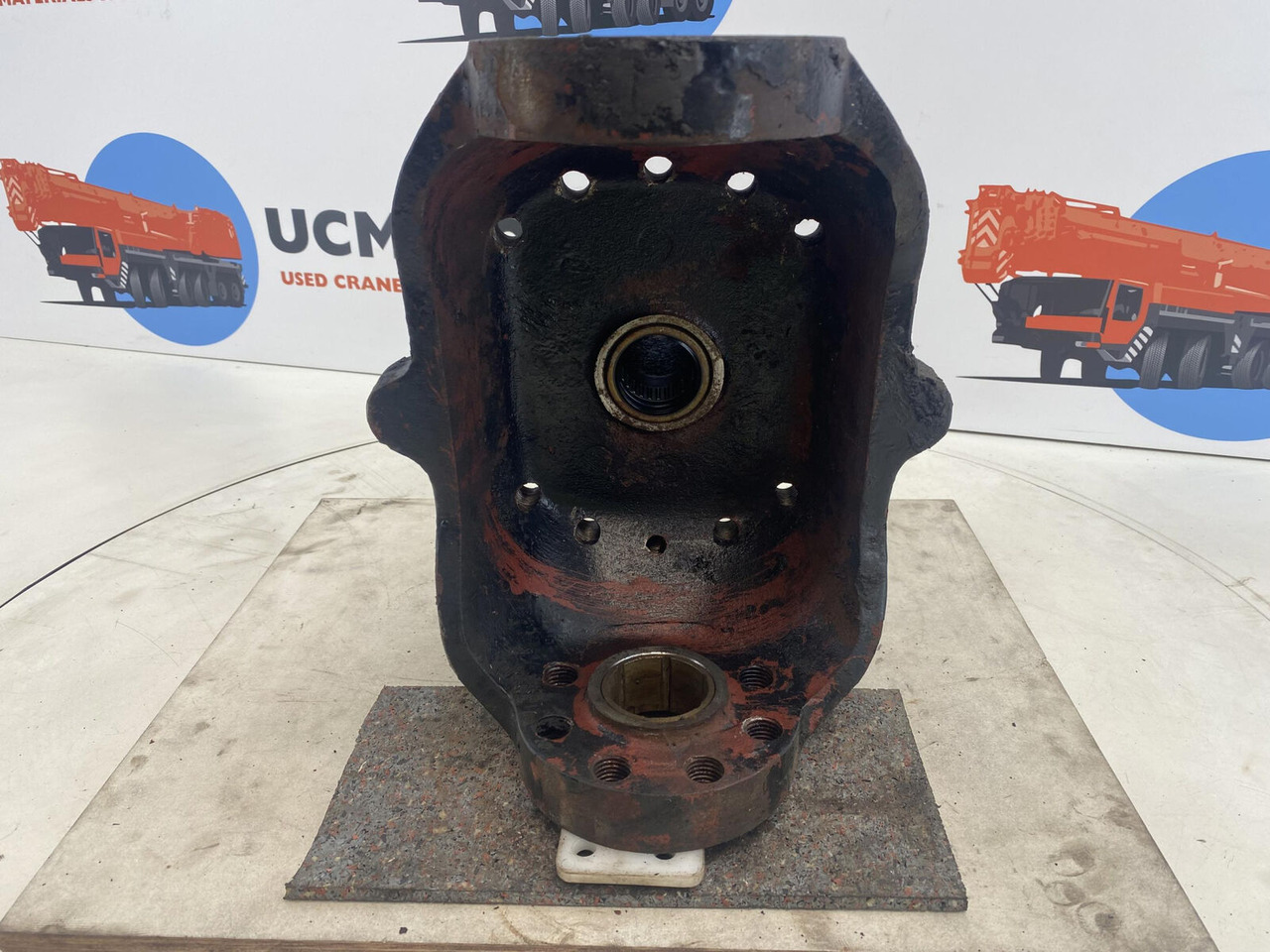 PPM 280 ATT Steering knuckle 16 holes axle 2 - Steering knuckle for Crane: picture 5 PPM 280 ATT Steering knuckle 16 holes axle 2 - Steering knuckle for Crane: picture 5