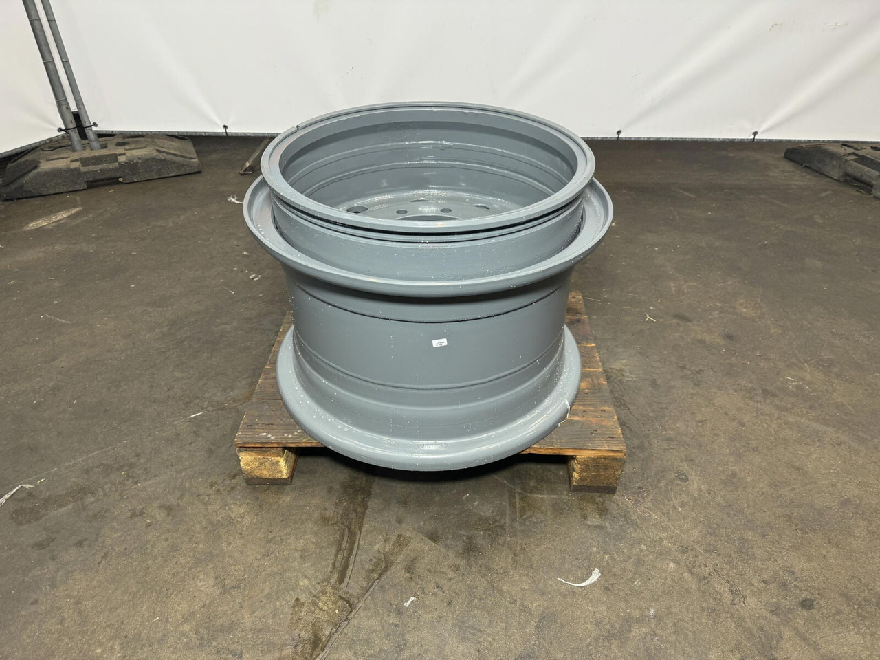 Rim 525/80R25 10 19.5 3p - Rim for Crane: picture 1 Rim 525/80R25 10 19.5 3p - Rim for Crane: picture 1