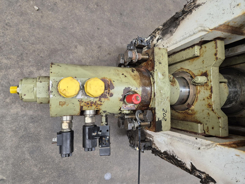 Terex Demag AC 35 Double telescopic cylinder - Hydraulic cylinder for Crane: picture 2 Terex Demag AC 35 Double telescopic cylinder - Hydraulic cylinder for Crane: picture 2