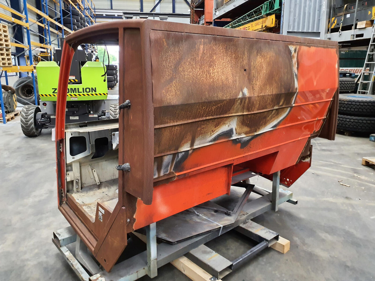 Terex PPM ATT lower cabin - Cab for Mobile crane: picture 3 Terex PPM ATT lower cabin - Cab for Mobile crane: picture 3