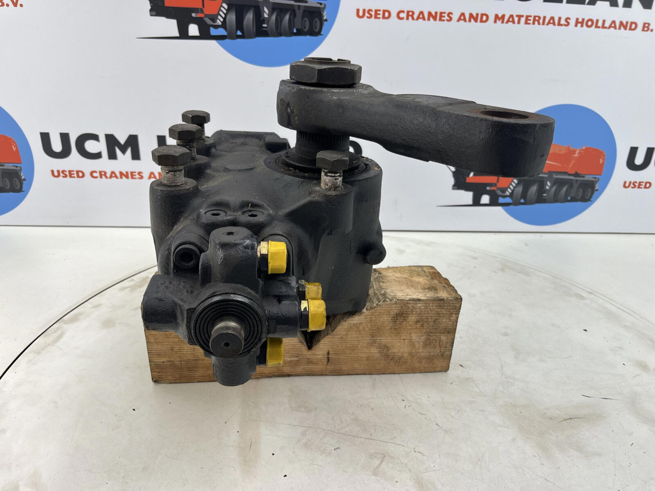 ZF ATF 50G-3 steering box ZF - Steering gear for Mobile crane: picture 2 ZF ATF 50G-3 steering box ZF - Steering gear for Mobile crane: picture 2