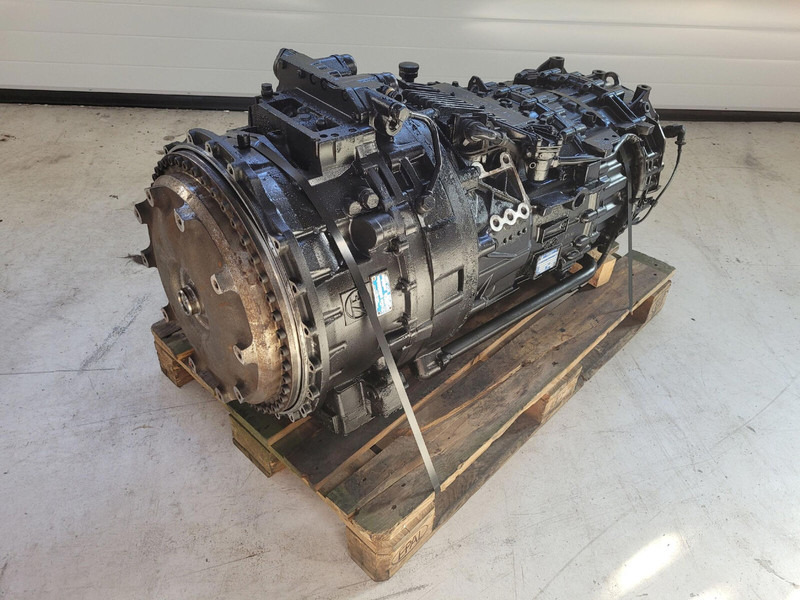 ZF LTM 1250-6.1 gearbox TC tronic 12 AS 3002 TC - Gearbox for Crane: picture 1 ZF LTM 1250-6.1 gearbox TC tronic 12 AS 3002 TC - Gearbox for Crane: picture 1