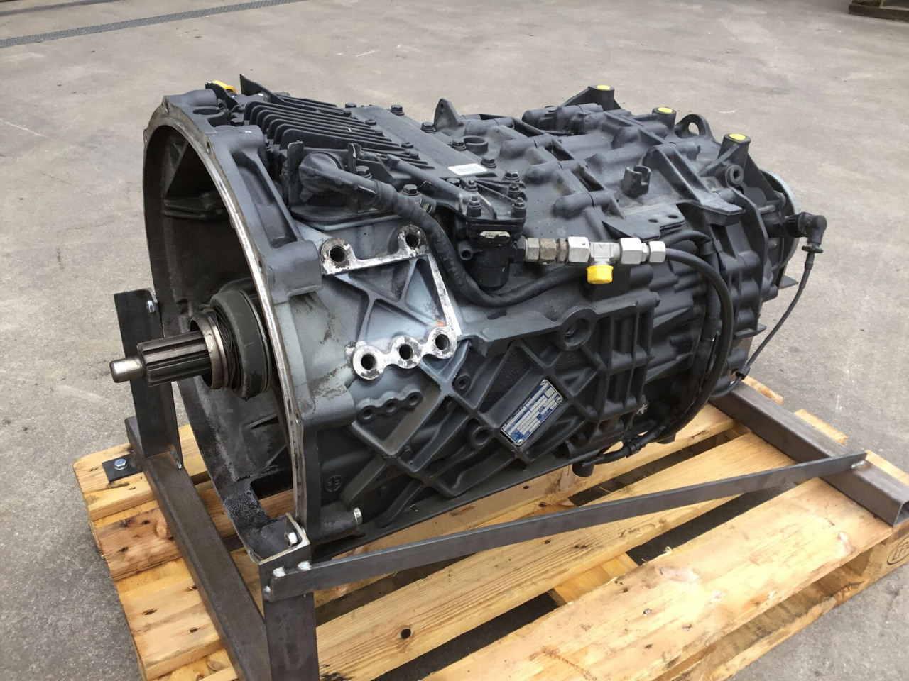 ZF MK 88 ZF Astronic gearbox 12 AS 2530 S0 - Gearbox for Mobile crane: picture 1 ZF MK 88 ZF Astronic gearbox 12 AS 2530 S0 - Gearbox for Mobile crane: picture 1