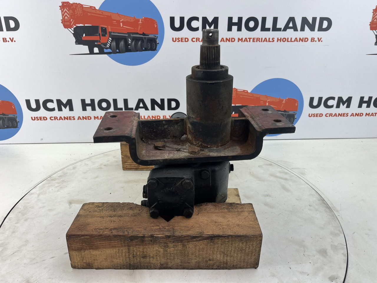 ZF ZF Steering Box - Steering gear for Mobile crane: picture 5 ZF ZF Steering Box - Steering gear for Mobile crane: picture 5