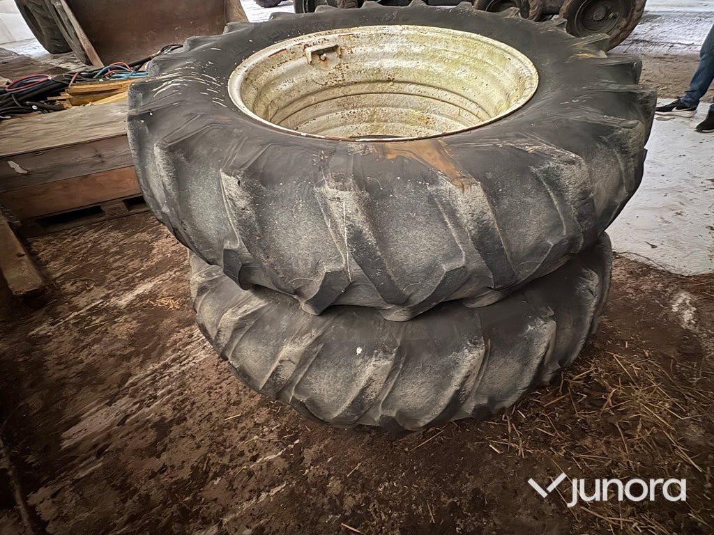 Dubbelmontage - Wheel and tire package: picture 4 Dubbelmontage - Wheel and tire package: picture 4