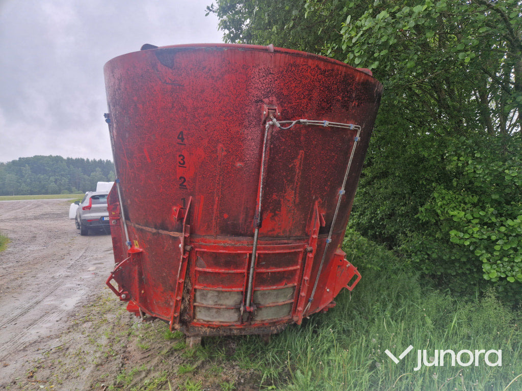 Foderblandare - RMH, 22 - Forage mixer wagon: picture 4 Foderblandare - RMH, 22 - Forage mixer wagon: picture 4