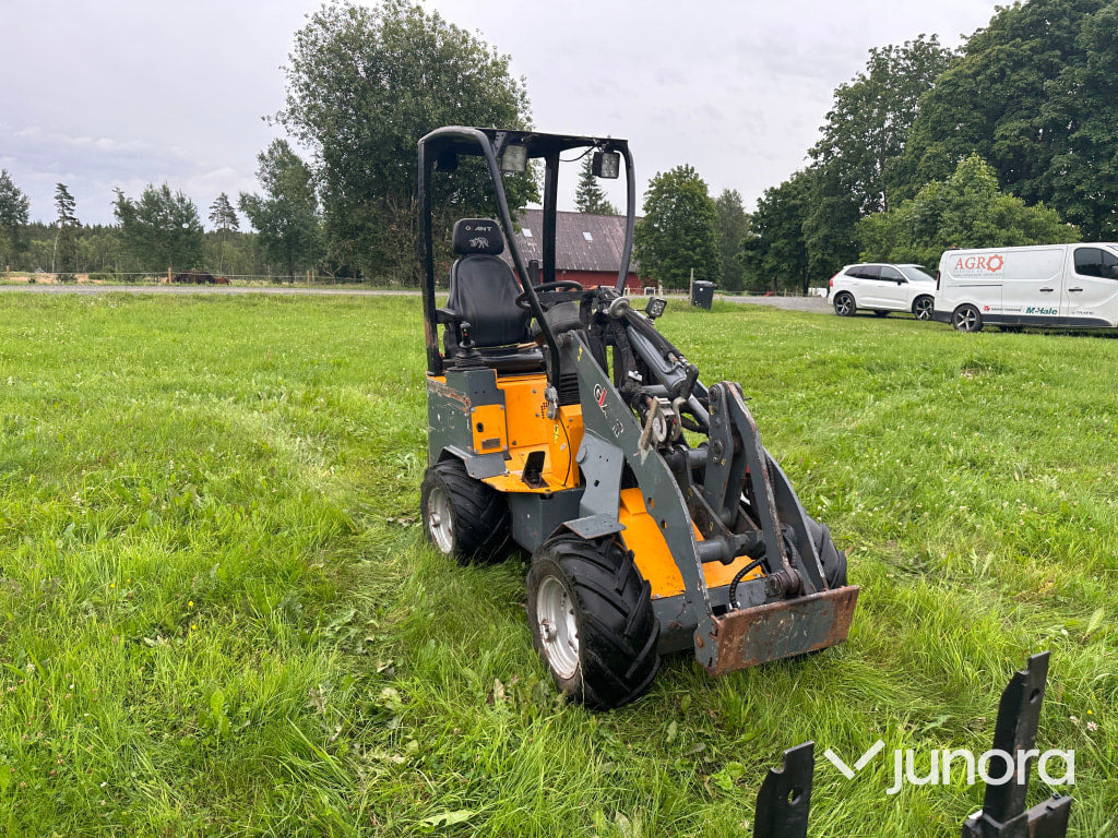 Giant 204 sw - Compact loader: picture 2 Giant 204 sw - Compact loader: picture 2