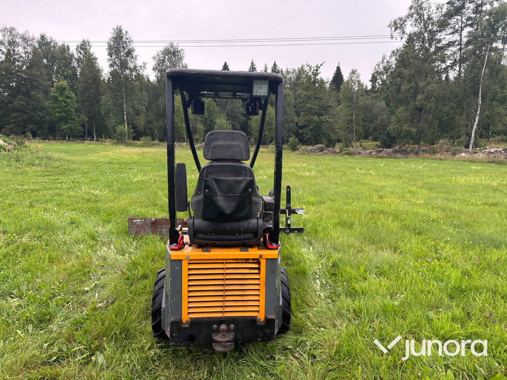 Giant 204 sw - Compact loader: picture 5 Giant 204 sw - Compact loader: picture 5