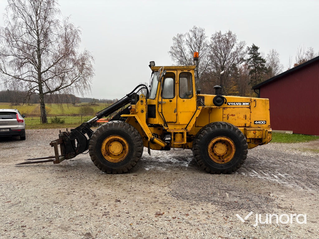 Hjullastare - Volvo BM 4400 - Wheel loader: picture 2 Hjullastare - Volvo BM 4400 - Wheel loader: picture 2