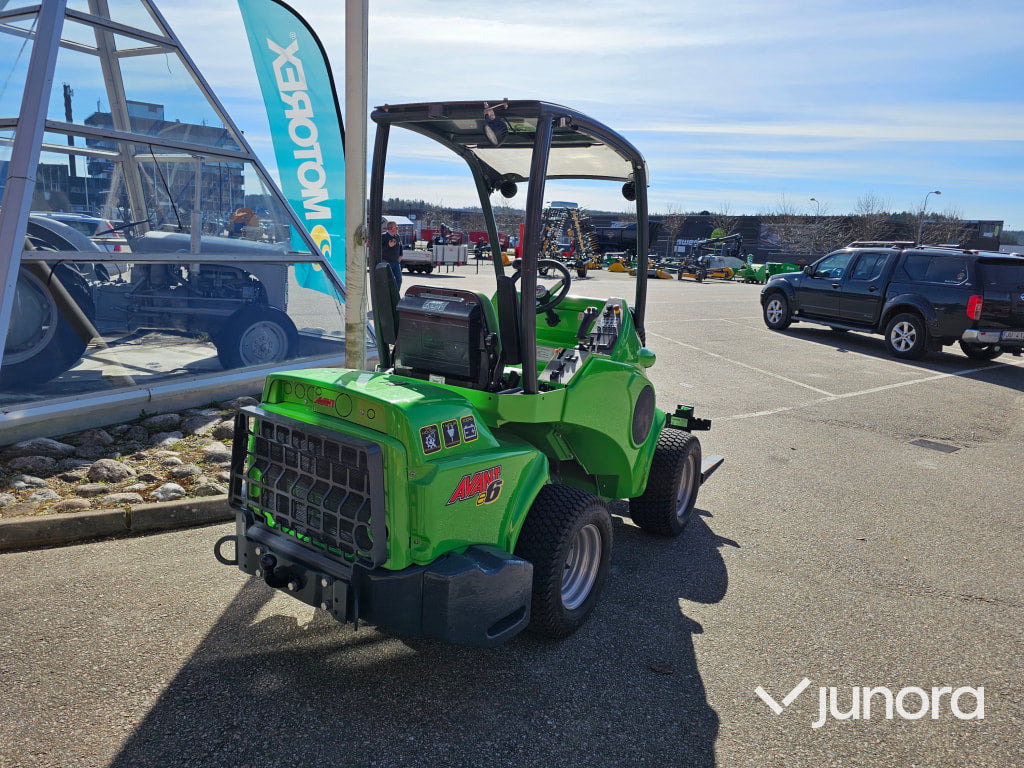 Kompaktlastare Avant E6 - Compact loader: picture 2 Kompaktlastare Avant E6 - Compact loader: picture 2