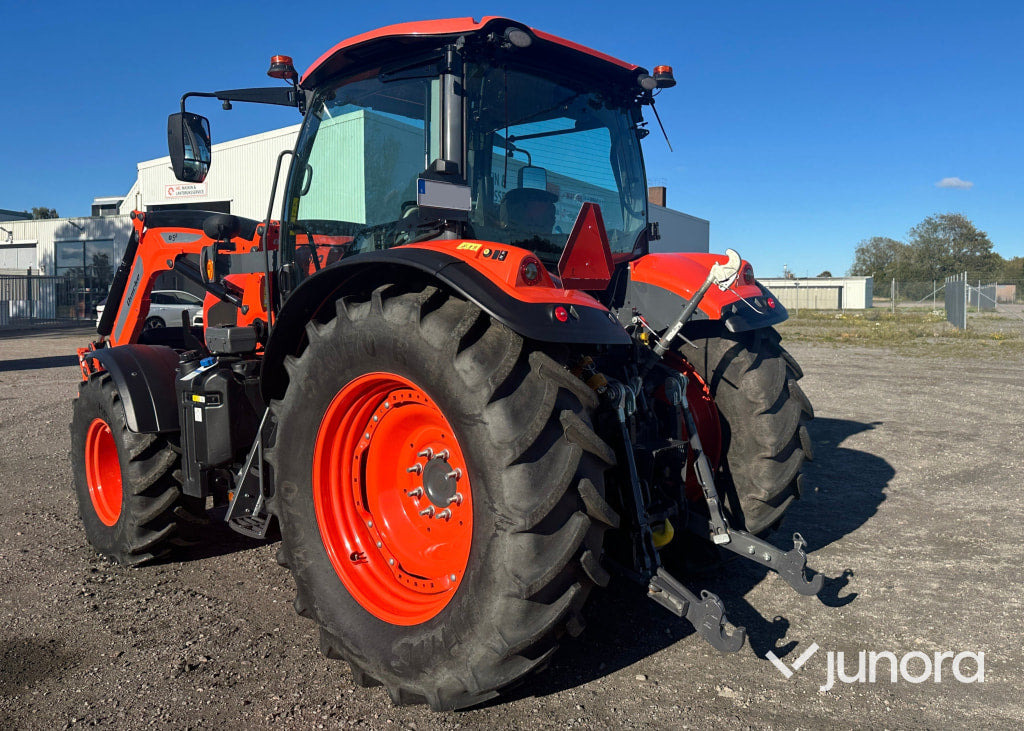 Kubota M6- 142 med lastare - Farm tractor: picture 4 Kubota M6- 142 med lastare - Farm tractor: picture 4