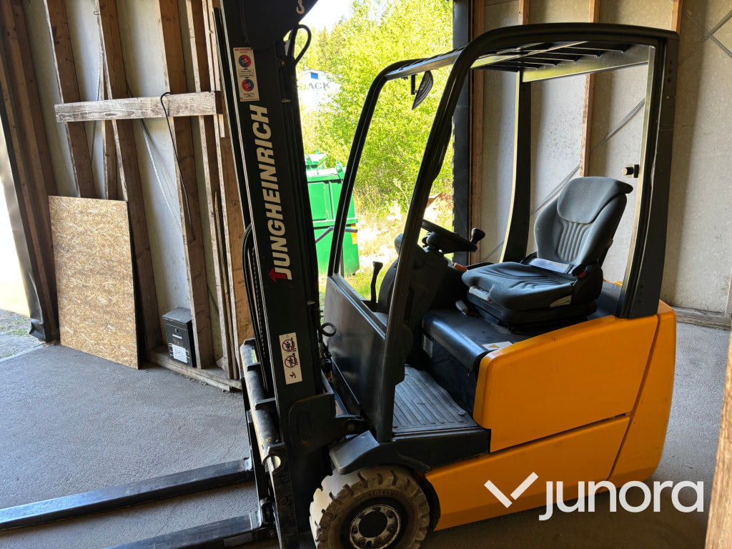 Motviktstruck Jungheinrich EFG 213 - Electric forklift: picture 3 Motviktstruck Jungheinrich EFG 213 - Electric forklift: picture 3
