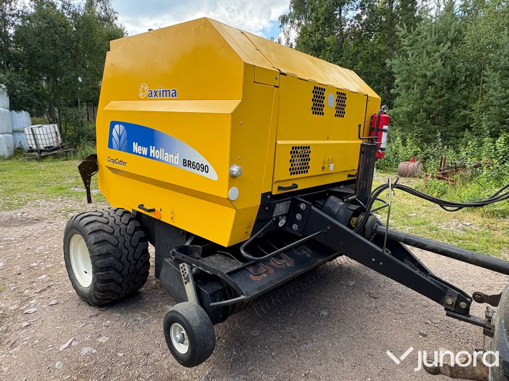 Rundbalspress New Holland BR6090 - Round baler: picture 5 Rundbalspress New Holland BR6090 - Round baler: picture 5