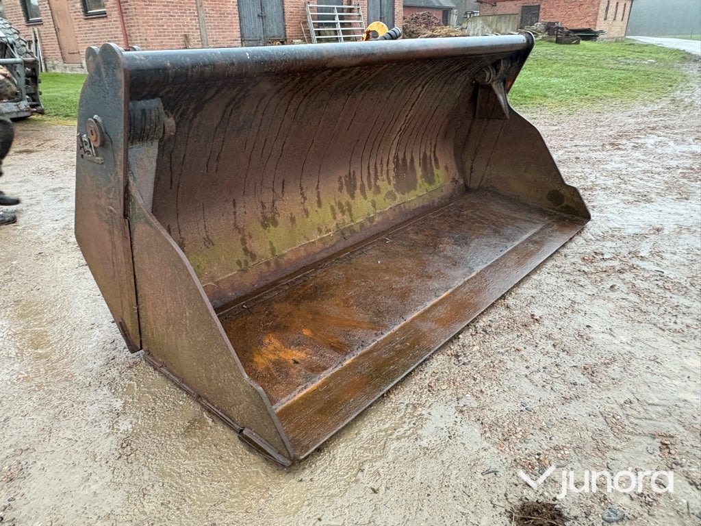 Skopa – ABL 120 - Loader bucket: picture 3 Skopa – ABL 120 - Loader bucket: picture 3