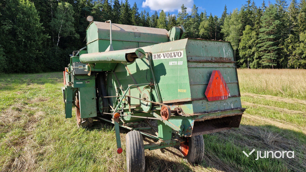 Skördetröska - Volvo BM, Aktiv 800 + Aktiv 800 som reservdel - Combine harvester: picture 2 Skördetröska - Volvo BM, Aktiv 800 + Aktiv 800 som reservdel - Combine harvester: picture 2