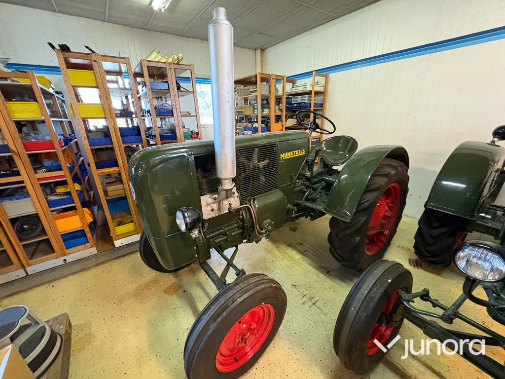 Traktor Bolinder Munktell BM10 - Farm tractor: picture 1 Traktor Bolinder Munktell BM10 - Farm tractor: picture 1