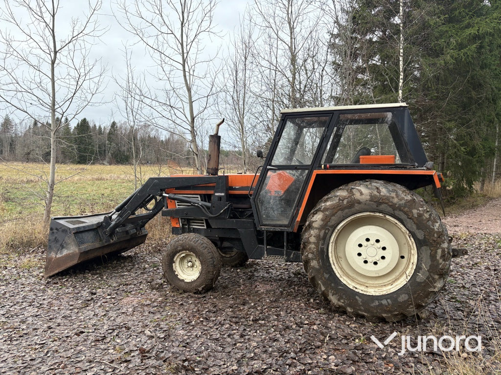 Traktor+ Frontlastare - Ursus, C 385 - Farm tractor: picture 3 Traktor+ Frontlastare - Ursus, C 385 - Farm tractor: picture 3
