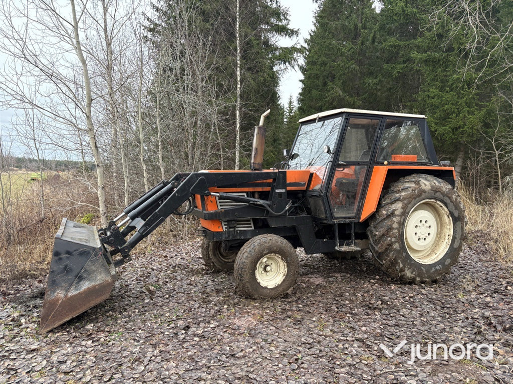 Traktor+ Frontlastare - Ursus, C 385 - Farm tractor: picture 2 Traktor+ Frontlastare - Ursus, C 385 - Farm tractor: picture 2
