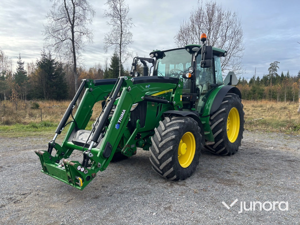 Traktor - John Deere 5125R med lastare & frontlyft - Farm tractor: picture 1 Traktor - John Deere 5125R med lastare & frontlyft - Farm tractor: picture 1