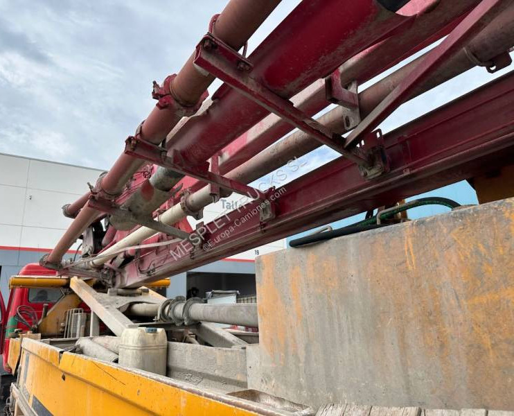 Mercedes SK 2435 K - Concrete pump truck: picture 5 Mercedes SK 2435 K - Concrete pump truck: picture 5