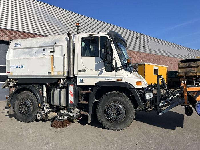 Mercedes-Benz Unimog U400 U400 4 x 2 / Schmidt SK350 sweeper - Road sweeper: picture 1 Mercedes-Benz Unimog U400 U400 4 x 2 / Schmidt SK350 sweeper - Road sweeper: picture 1