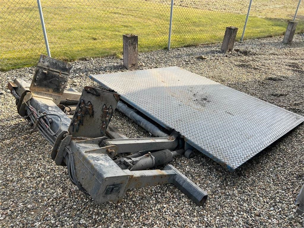 7,5 mtr alu fragtlad - Zepro Z2500-150 MA lift - Swap body - box: picture 3 7,5 mtr alu fragtlad - Zepro Z2500-150 MA lift - Swap body - box: picture 3