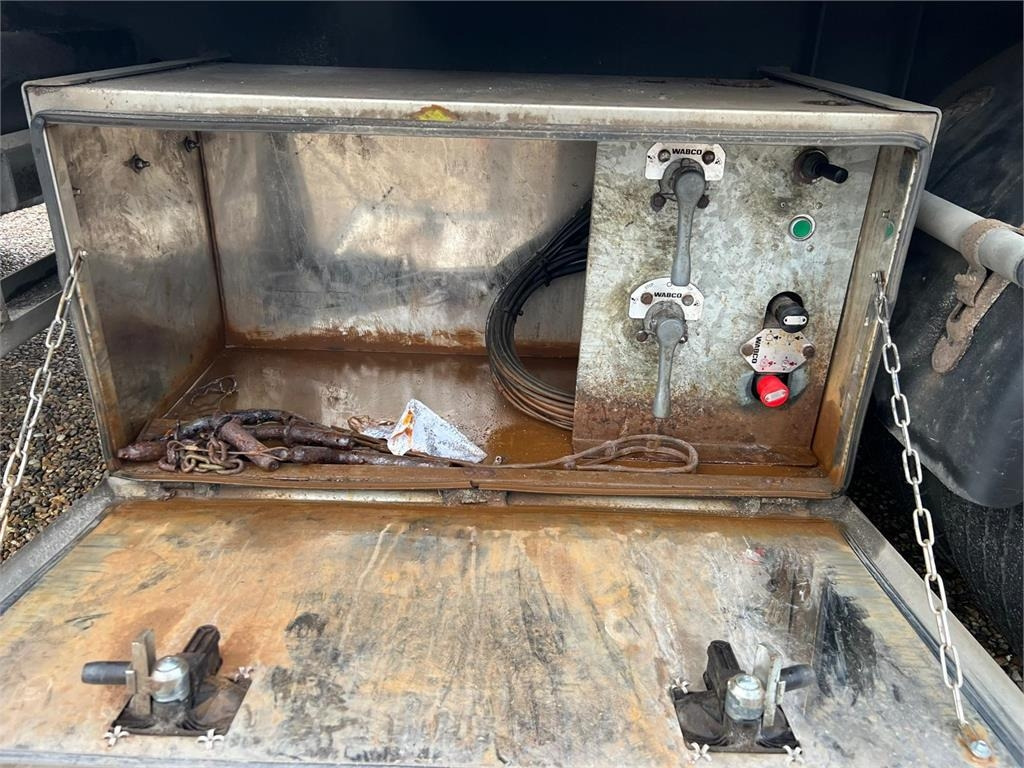 CMT 6,5 - 7,0 mtr container - tip - Roll-off/ Skip trailer: picture 4 CMT 6,5 - 7,0 mtr container - tip - Roll-off/ Skip trailer: picture 4