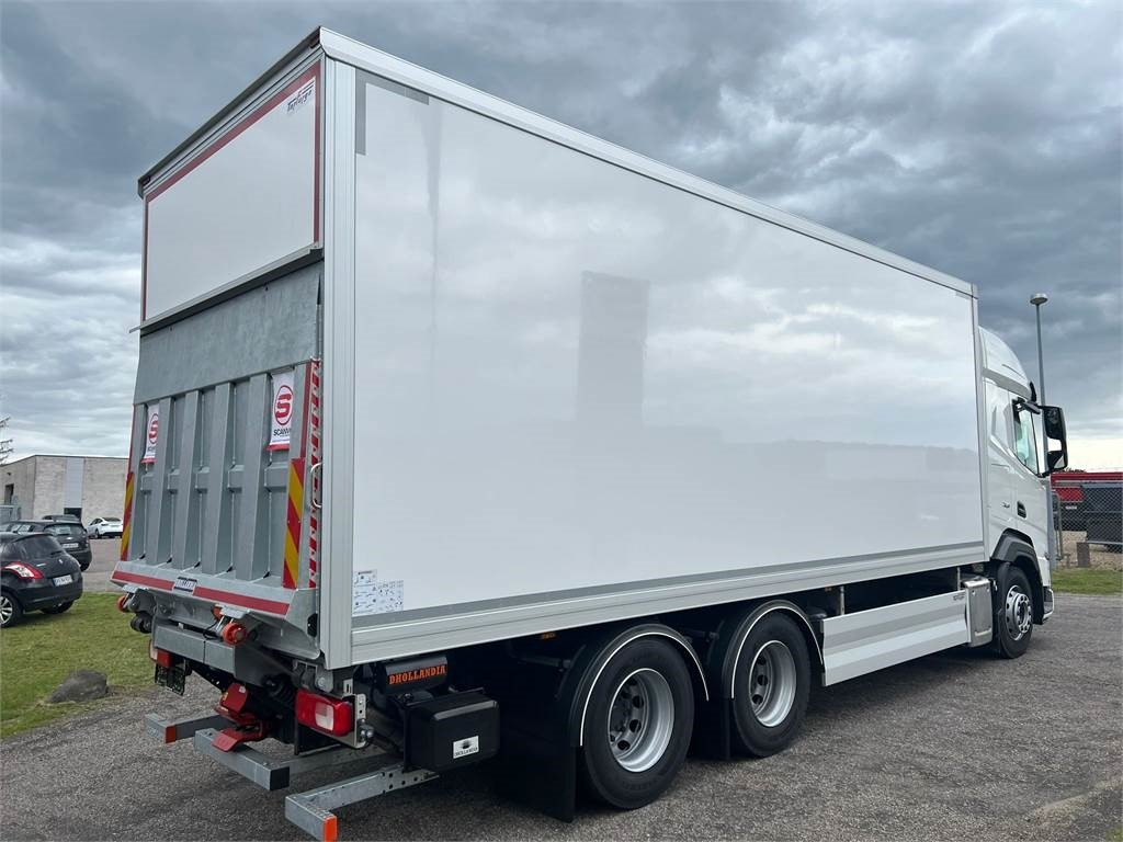 DAF XF480 FAS 6x2 - Box truck: picture 2 DAF XF480 FAS 6x2 - Box truck: picture 2