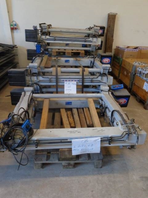 HMF 2000 kg med lodretstående liftplade - Tail lift: picture 1 HMF 2000 kg med lodretstående liftplade - Tail lift: picture 1