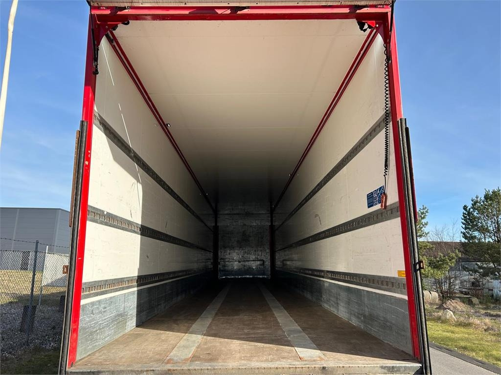 Kel-Berg 13,6 mtr. - 94m3 - 2500 kg lift - Closed box semi-trailer: picture 4 Kel-Berg 13,6 mtr. - 94m3 - 2500 kg lift - Closed box semi-trailer: picture 4