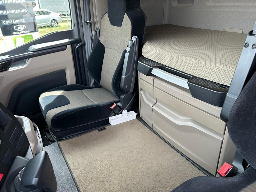 Container transporter/ Swap body truck MAN TGL 8-220 4x2 BL incl. 2 stk veksellad: picture 20