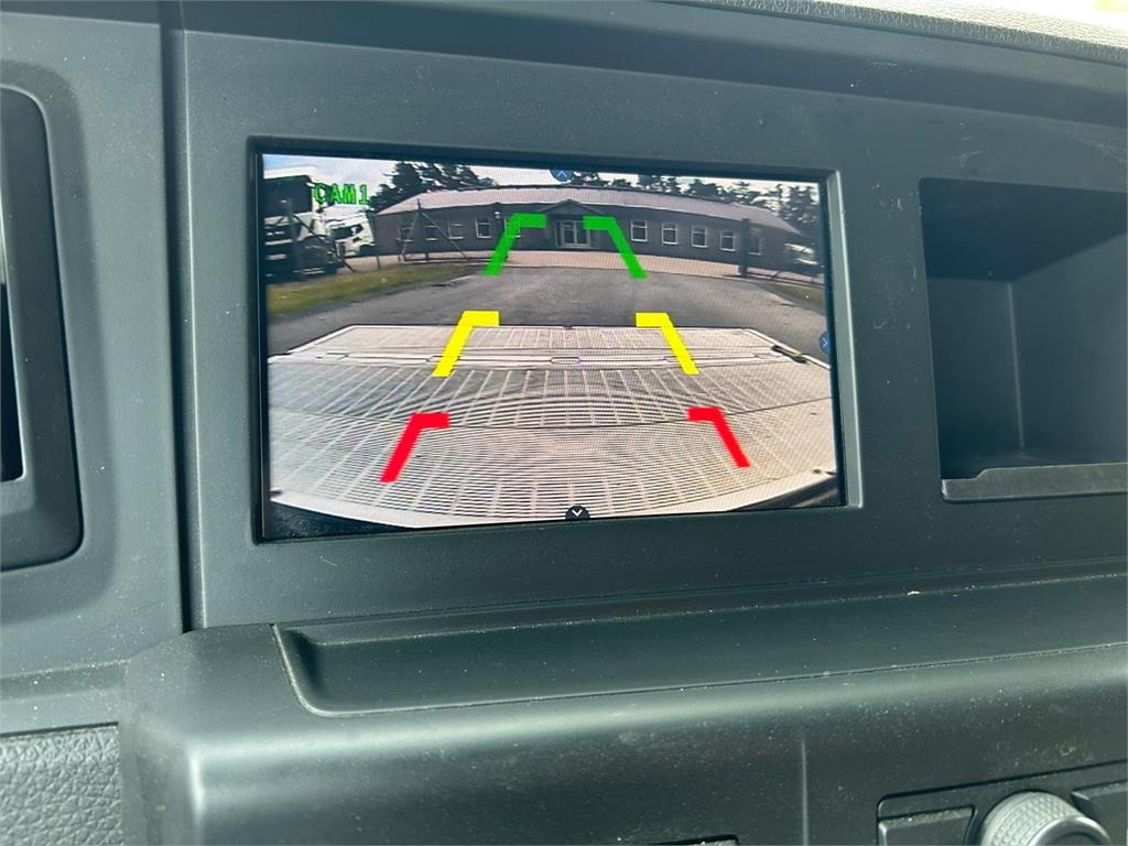 Container transporter/ Swap body truck MAN TGL 8-220 4x2 BL incl. 2 stk veksellad: picture 11