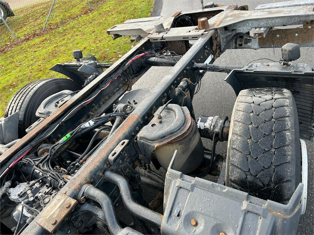 Container transporter/ Swap body truck MAN TGS 26-440 6x2-4 LL: picture 17 Container transporter/ Swap body truck MAN TGS 26-440 6x2-4 LL: picture 17