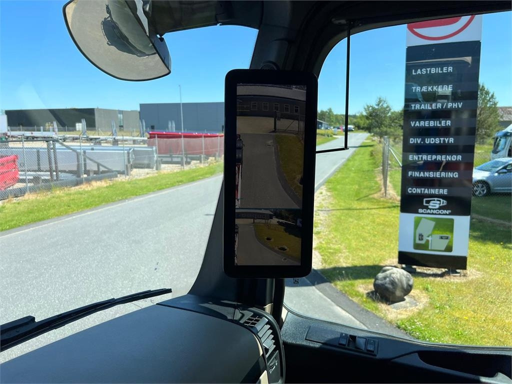 Mercedes-Benz Antos 2545 - HMF 1520K-RCkran - Skip loader truck: picture 4 Mercedes-Benz Antos 2545 - HMF 1520K-RCkran - Skip loader truck: picture 4