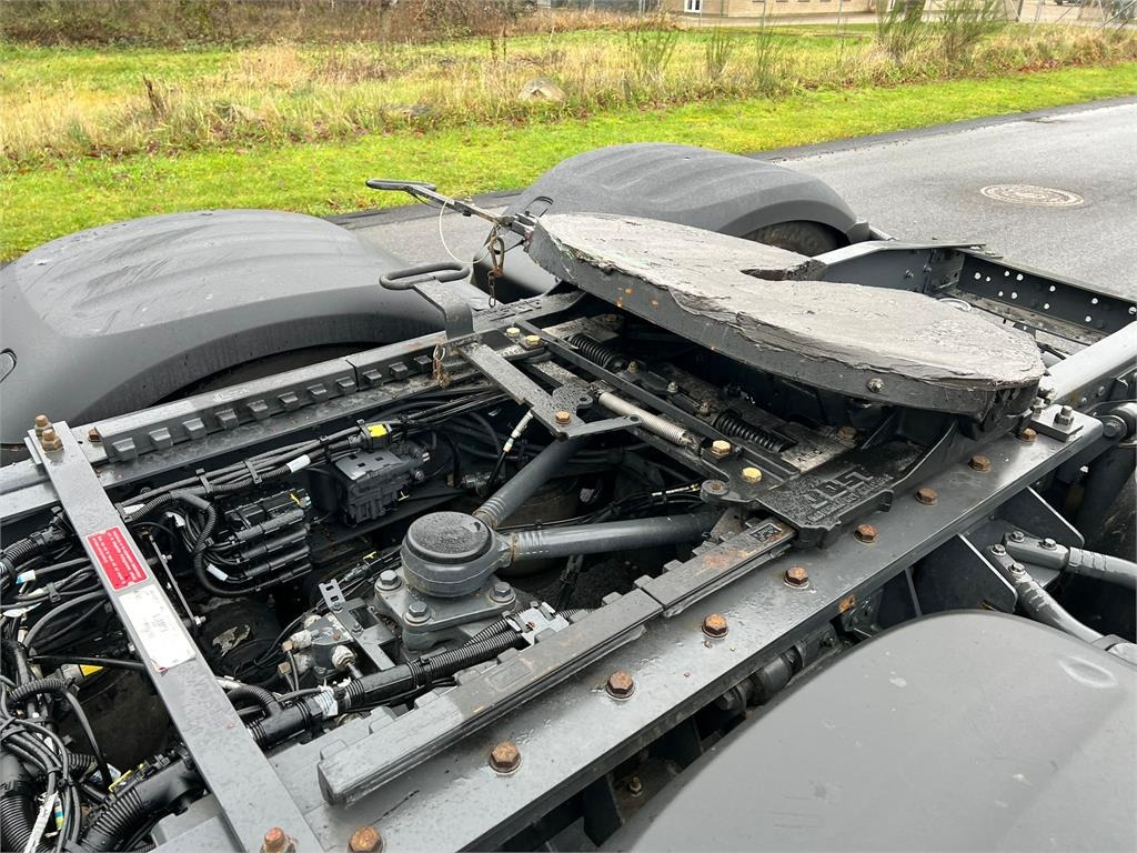 Tractor unit DAF XF530 FTS 6x2: picture 14