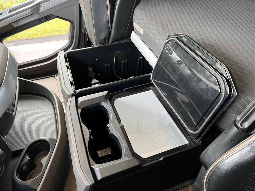 Tractor unit DAF XF530 FTS 6x2: picture 19