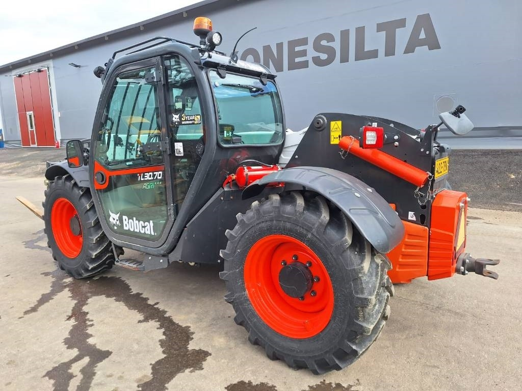 Bobcat MYYTY! SOLD! TL30.70 AGRI - Telescopic handler: picture 2 Bobcat MYYTY! SOLD! TL30.70 AGRI - Telescopic handler: picture 2