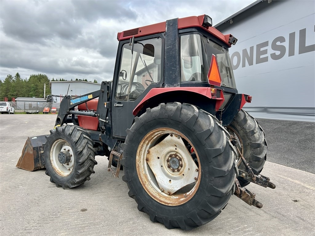 Case IH 685XL ETUKUORMAAJALLA - Farm tractor: picture 4 Case IH 685XL ETUKUORMAAJALLA - Farm tractor: picture 4