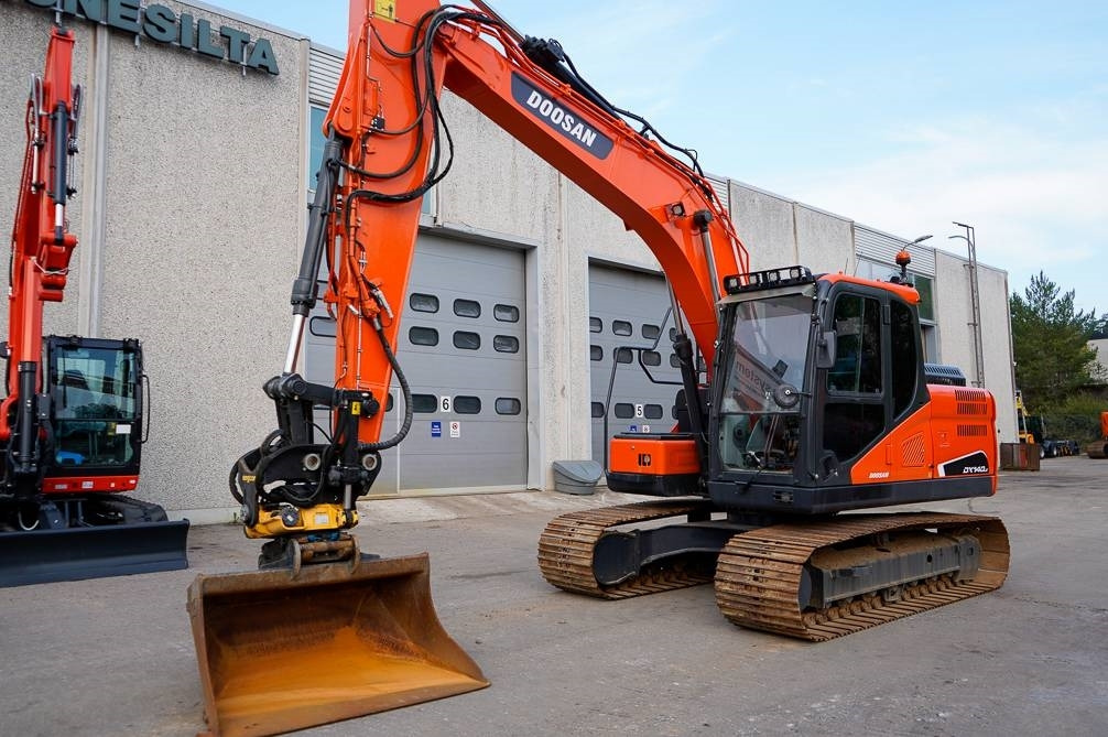 Doosan DX140LC-5 ENGCON - Crawler excavator: picture 2 Doosan DX140LC-5 ENGCON - Crawler excavator: picture 2