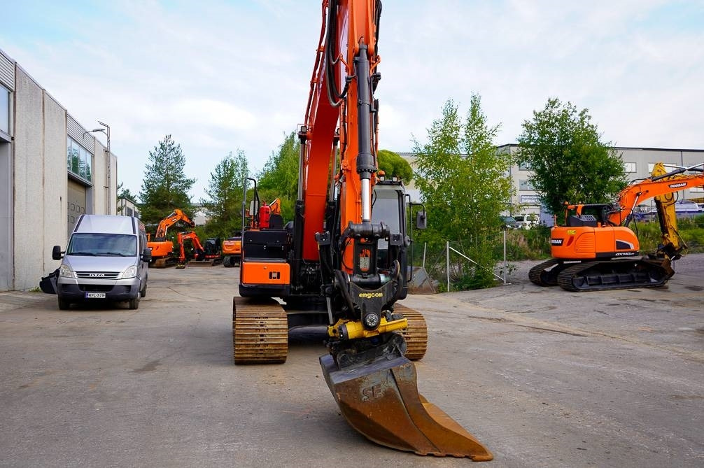 Doosan DX140LC-5 ENGCON - Crawler excavator: picture 4 Doosan DX140LC-5 ENGCON - Crawler excavator: picture 4